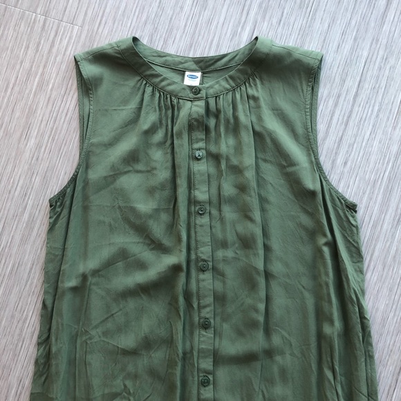 🌟 SALE: GREEN MIDI SLEEVELESS DRESS - Picture 2 of 4
